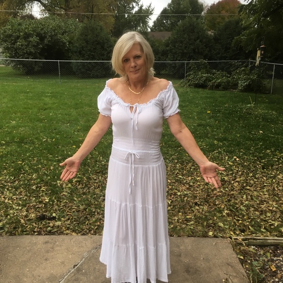 Meet your Posher, Tracy - Picture 2 of 2